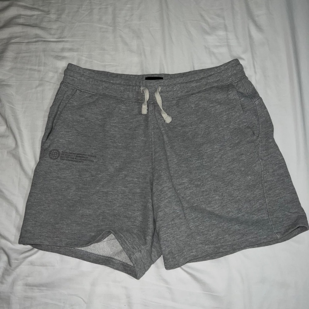 H&M shorts medium